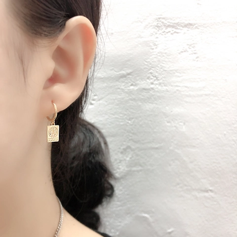 Pendientes de Aro con Dije Rectangular de la Torre Eiffel de Plata de Ley 925 Chapados en Oro Plata Moda París Francia Mujer