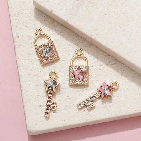 Exquisite Alloy Star Key Lock Rhinestone Pendants Delicate DIY Necklace Bracelet Jewelry Making Charms Gold Silver Plated For Women