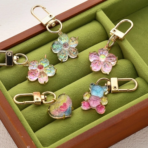 Portachiavi in Resina Colorata a Forma di Orso Fiore Cuore Ciondolo in Lega di Rame Cartone Animato per Donne Bambini