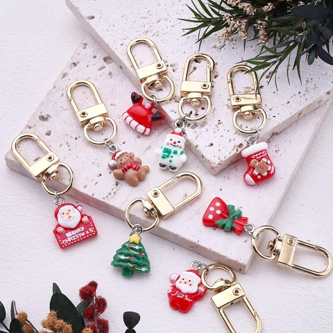 Série de Noël Porte-clés en Alliage de Zinc Émaillé Pendentif Père Noël Bonhomme de Neige Renne Sapin de Noël Ornement Suspendu pour Sac Cadeau