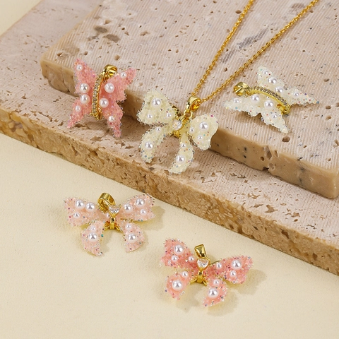 Dulce Collar de Colgante de Lazo y Mariposa de Cobre Bañado en Oro de 18K con Circonia Perla Artificial Joyería DIY