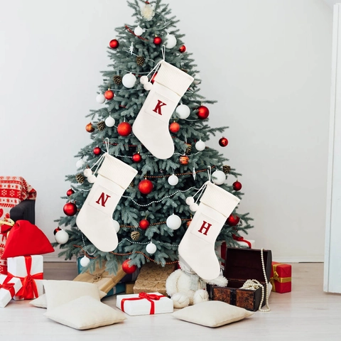 Calcetines de Navidad de Punto con Alfabeto Personalizado con Pompones Rojo Blanco Letra Copo de Nieve Decoración Navideña