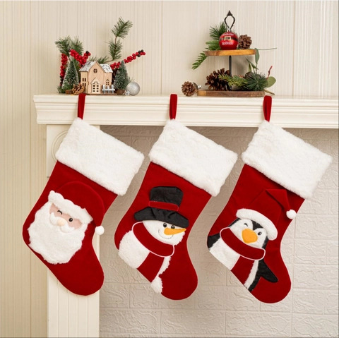 Großer Roter Weihnachtsstrumpf Aus Samt Mit Weihnachtsmann Schneemann Pinguin Applikation Plüsch Kunstpelzrand Zum Aufhängen