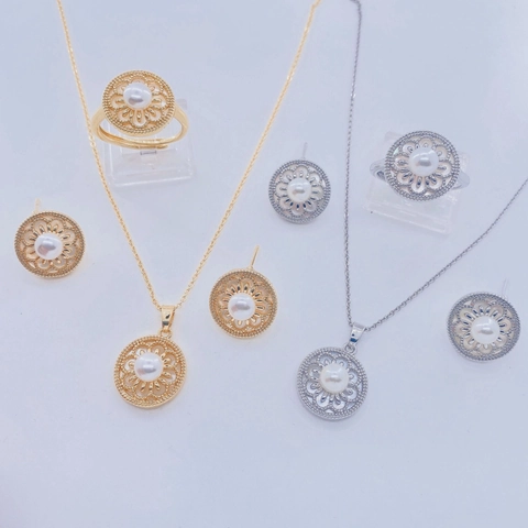 Esemplari DIY Fiori Traforati Accessori Gioielli Conchiglia Rame Perno Argento Sterling 925 Pendente E Anello Regolabile