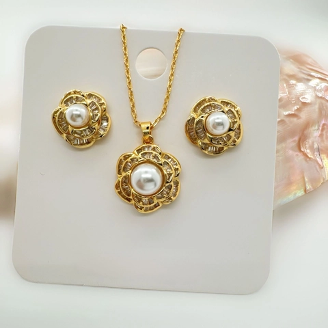Accesorios de Joyería DIY de Flor de Camelia Elegantes para Mujer Colgante de Cobre con Strass Engaste Vacío Pendientes de Aguja de Plata 925