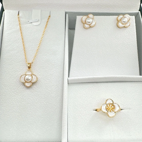 DIY Four Leaf Clover Flower Jewelry Settings Gold Plated Copper Mother Of Artificial Pearl Inlaid Pendant Ring Earring Post Findings