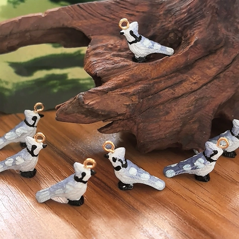 Cute Resin Blue Jay Bird Pendants Hand Painted Animal Charms Gold Metal Loop DIY Necklace Bracelet Earrings Jewelry Making