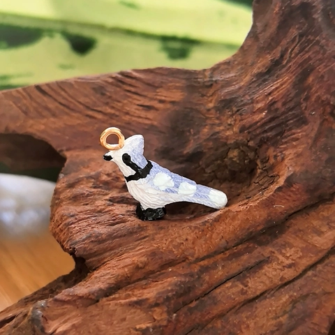 Cute Resin Blue Jay Bird Pendants Hand Painted Animal Charms Gold Metal Loop DIY Necklace Bracelet Earrings Jewelry Making