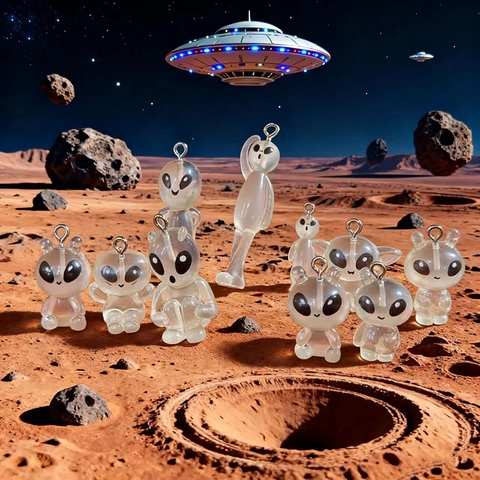 Resina Alieno UFO Ciondoli Pendenti Fai-da-te Halloween Creativo Bizzarro Orecchini Portachiavi Collana Accessori