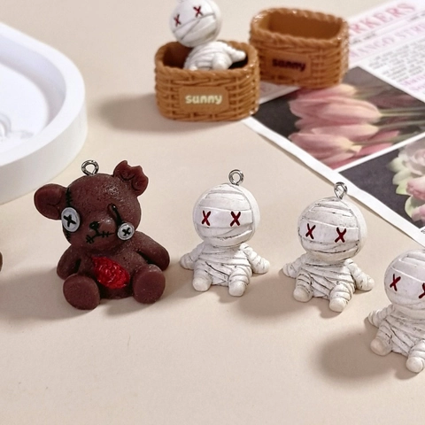 Halloween Resin Bear Mummy Charms For DIY Jewelry Making Stitched Teddy Bear Mummy Pendants For Earrings Necklaces Keychains