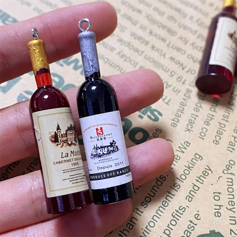 Miniature Simulation Wine Bottle Resin Pendants For DIY Jewelry Making Accessories Creative Alcohol Bottle Charms For Keychain