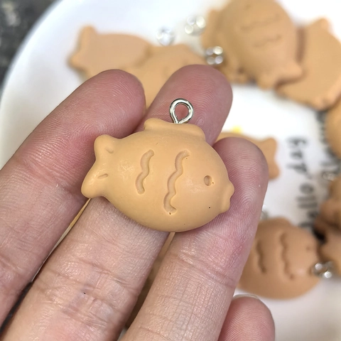 DIY Resin Fish Biscuit Charms Simulation Taiyaki Food Pendants For Earring Necklace Keychain Making Craft Accessories