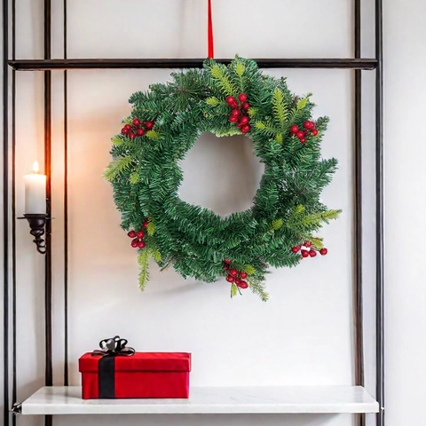 Ghirlanda di Natale Artificiale Aghi di Pino Verdi Con Bacche Rosse PVC Decorazione da Appendere per Casa Festa Natalizia