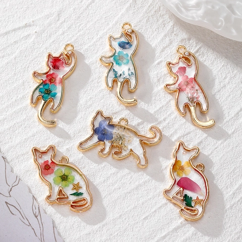 Süße Katze Form Harz Anhänger Mit Natürlichen Getrockneten Blumen Legierung Rahmen Künstliche Perle DIY Schmuck Zubehör Für Ohrringe Halskette