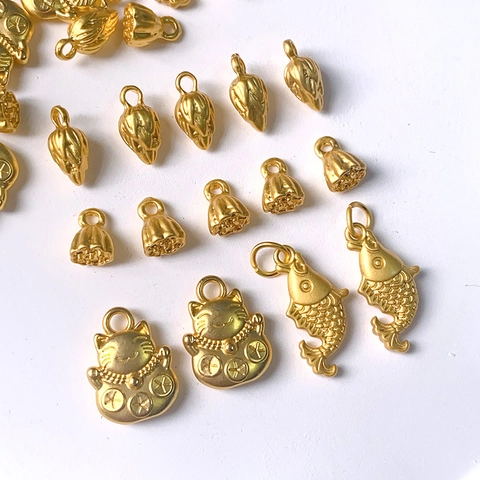 Chinese Style Matte Gold Alloy Lucky Cat Koi Fish Lotus Charms DIY Jewelry Pendants For Necklace Bracelet Making Gift