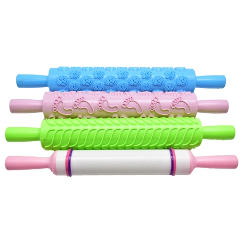Mattarello Goffrato in Plastica Fai-da-te per Decorazione Torte in Pasta di Zucchero con Motivi di Cuori Fiori e Farfalle