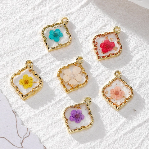 Alloy Resin Dried Flower Pendant Gold Foil Vintage Floral Charm For DIY Jewelry Making Necklace Earrings Women Accessories