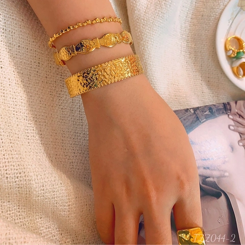 Women Vintage Gold Plated Stainless Steel Open Bangle Irregular Hammered Bubble Fish Pattern Relief Bangle Bracelet Jewelry