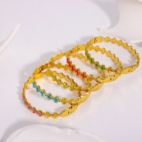 Mode Titaniumstaal Klavertje Vier Armring Voor Dames Goud Verguld Gekleurde Strass Bloem Armband Sieraden Cadeau