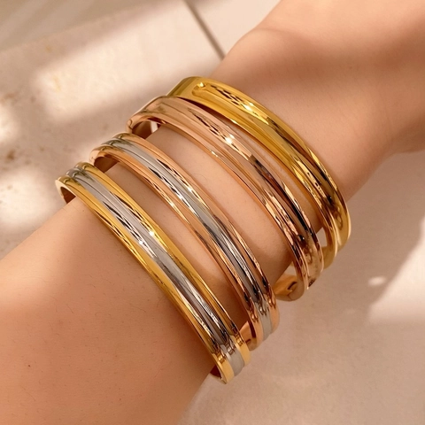 Minimalistische Titanium Staal Gepolijste Armband Voor Vrouwen Mode Kleurblokkering Gladde Groef Armband Premium Veelzijdige Sieraden Cadeau