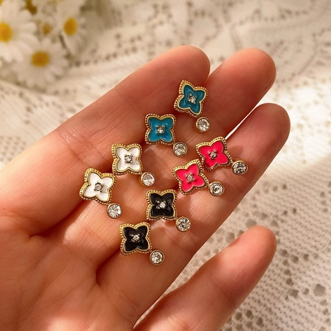 Orecchini a Bottone Vintage in Acciaio al Titanio per Donna Con Perle Artificiali Strass Quadrifoglio Cuore Orecchini Pendenti Geometrici Gioielli