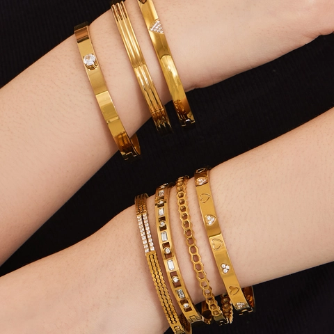 Stainless Steel Bangle Bracelet Geometric Honeycomb Heart Inlaid Zircon 18K Gold Plated Minimalist Elegant Jewelry