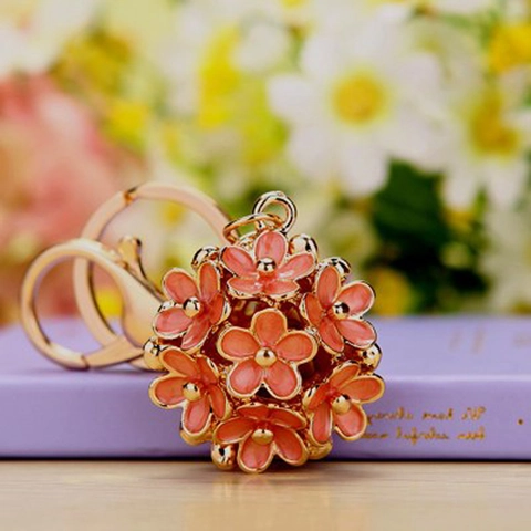 3D Hollow Daisy Flower Ball Keychain Enamel Alloy Floral Bag Charm For Women Sweet Korean Style Car Key Ring Accessory