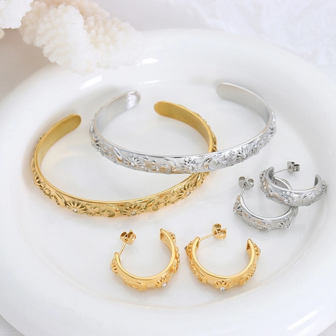 Celestial Sun Moon Embossed Titanium Steel Jewelry Set With Zirconia Gold Silver Plated Hoop Earrings Bangle For Women