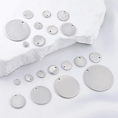 Polished Embossed Round Stainless Steel Pendant DIY Jewelry Finding Metal Disc Charm For Necklace Bracelet Making Craft Material