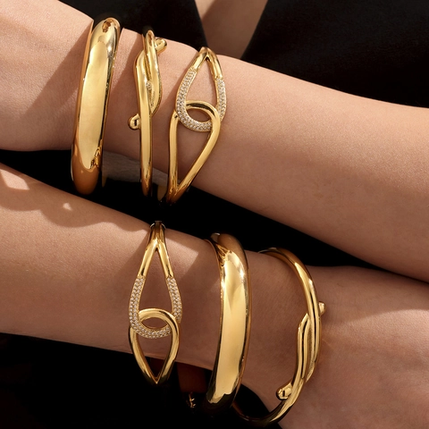 Stainless Steel Open Cuff Bangle Bracelet For Women 18K Gold Plated Zircon Inlay Horseshoe Knot Geometric Jewelry