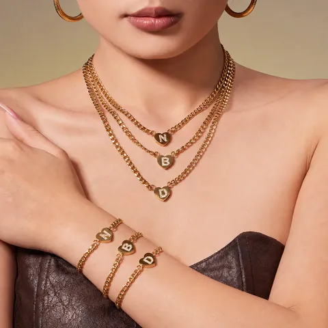 Set di Gioielli Collana E Bracciale in Acciaio Inossidabile Con Pendente a Cuore E Iniziale Strass Oro Argento per Donna