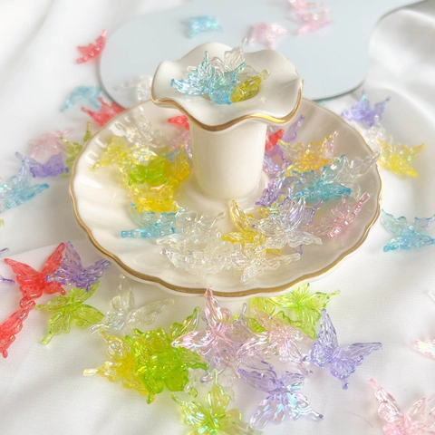 Iridescent Aurora Butterfly Acrylic Charms For DIY Jewelry Making Elegant Transparent Butterfly Pendant Accessories