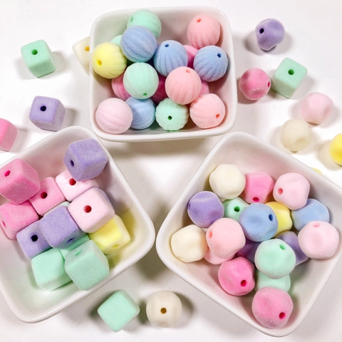 Γεωμετρικές Χάντρες Macaron Φλοκ για DIY Κατασκευή Κοσμημάτων Βραχιόλι Αλυσίδα Τηλεφώνου Μαλακή Υφή Βελούδου Χάντρες