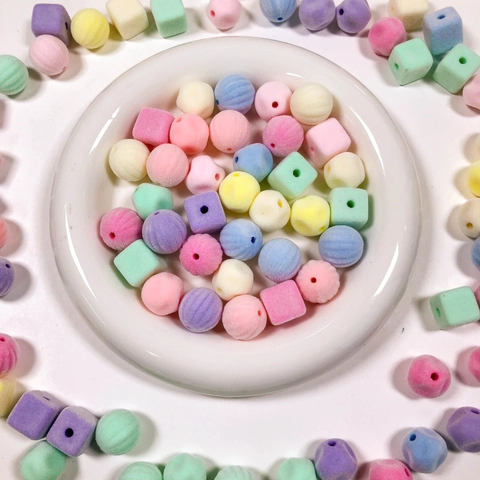 Γεωμετρικές Χάντρες Macaron Φλοκ για DIY Κατασκευή Κοσμημάτων Βραχιόλι Αλυσίδα Τηλεφώνου Μαλακή Υφή Βελούδου Χάντρες