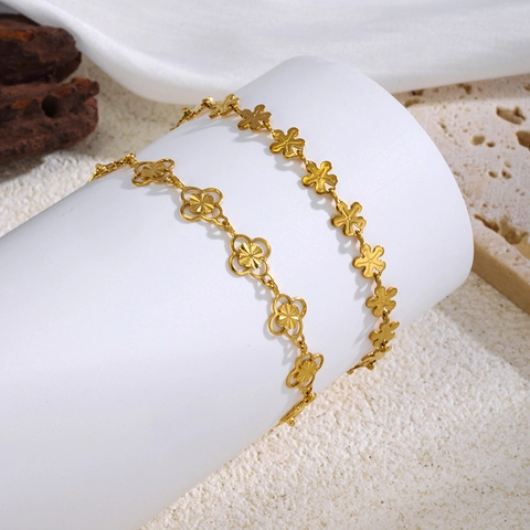 Elegantes Edelstahl Blumen Armband Für Damen 18K Vergoldet Hohl Vierblättriges Kleeblatt Gliederkette Luxusschmuck Geschenk