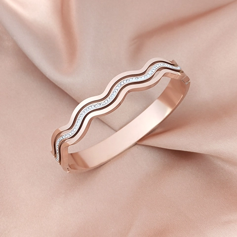 Fashion Titanium Steel Wave Bangle For Women Gold Rose Gold Silver Plated Zirconia Inlaid Elegant Jewelry Bracelet