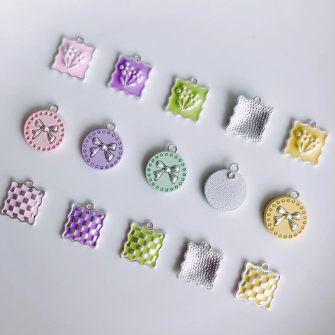 Macaron Legering Emaille Bedels Geometrische Golvende Rand Vierkante Bloem Ronde Strik Schaakbord DIY Sieraden Maken Hangers