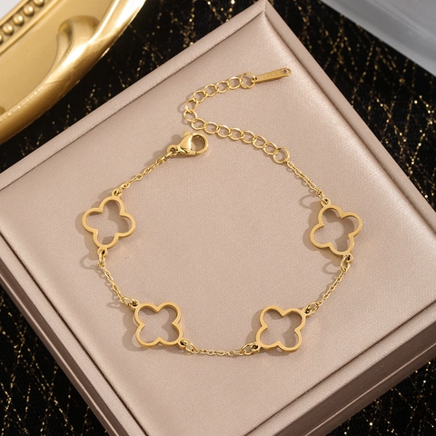Einfache Mode Hohl Vierblättriges Kleeblatt Armband Für Damen 18K Vergoldet Edelstahl Verstellbare Gliederkette Handschmuck