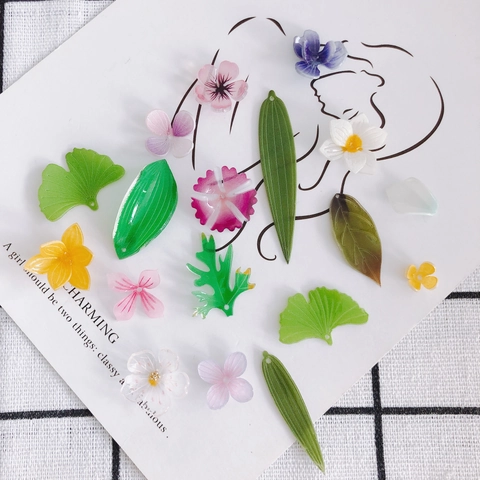 DIY Resin Flower Leaf Charms For Jewelry Making Gradient Plant Petal Pendants For Earrings Hair Accessory Crafting