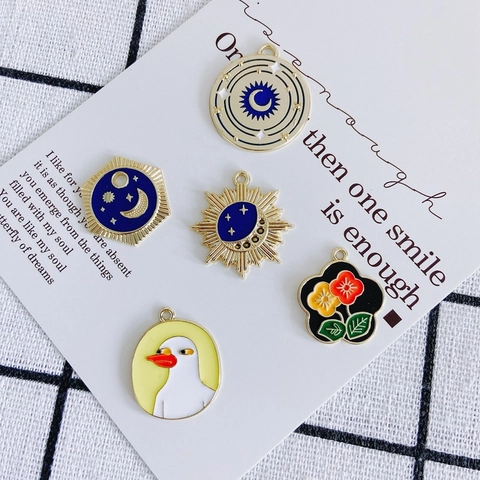 Alloy Enamel Celestial Star Moon Sun Pendants For DIY Jewelry Making Cute Duck Flower Rhinestone Charms Craft Materials Accessories