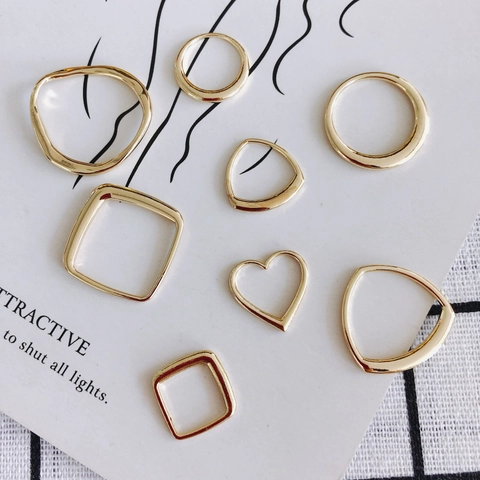 DIY Legierung Galvanisierte Geometrische Anhänger Für Schmuckherstellung Quadratisch Rund Herz Dreieck Hohle Metallanhänger Ohrringe Zubehör