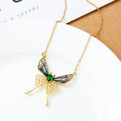 18K Gold Plated Stainless Steel Butterfly Pendant Necklace For Women Exquisite Zirconia Butterfly Animal Fashion Jewelry Gift