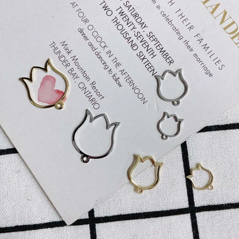 Alloy Hollow Tulip Flower Pendant DIY Jewelry Making Accessories Gold Silver Metal Frame Findings For Earring Necklace