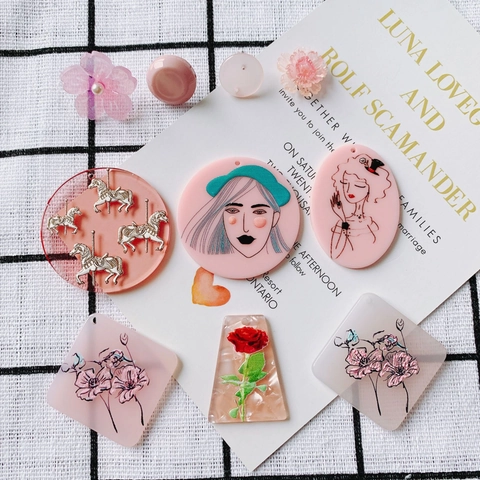 Pink Acrylic DIY Jewelry Charms Relief Carousel Portrait Flower Patterns Pendants For Earring Necklace Bracelet Making Accessories