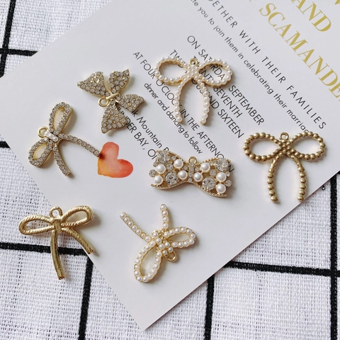 Pendentifs de Nœud en Alliage DIY Charms de Nœud Papillon Dorés Avec Fausse Künstliche Perle Strass pour Fabrication de Boucles d'Oreilles Colliers