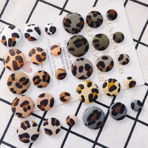Ciondoli Avvolti in Tessuto Tondo con Stampa Leopardata Vintage Bottoni a Retro Piatto per Produzione di Gioielli Fai da Te Accessori