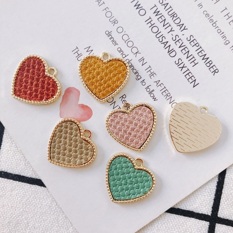 Hartvormige Legering Hangers Met Leren Inlay Voor DIY Sieraden Maken Oorbellen Ketting Accessoires Meerdere Kleuren Elegante Bedels