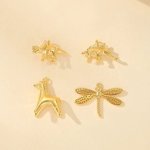 Kupfer Vergoldet 3D Tier Anhänger DIY Schmuckherstellung Triceratops Stegosaurus Pferd Libelle Charms Halskette Zubehör