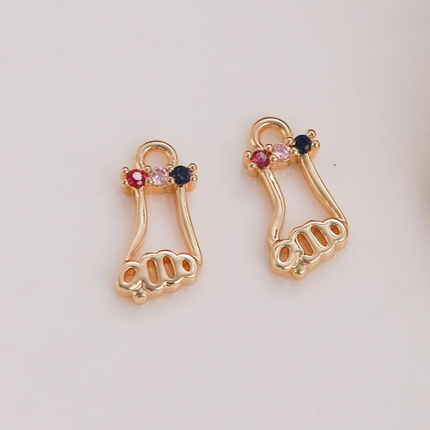 Pendentif Empreinte de Bébé en Cuivre Plaqué Or 18K Zircon Coloré Micro Pave Accessoire DIY pour Collier Bracelet Bijoux Femme
