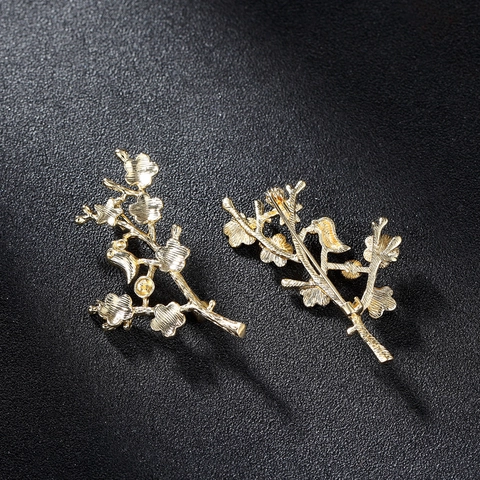 Elegante Broche de Pájaro en Rama de Flor de Ciruelo Vintage para Mujer Alfiler de Suéter de Metal de Cobre Galvanizado en Oro